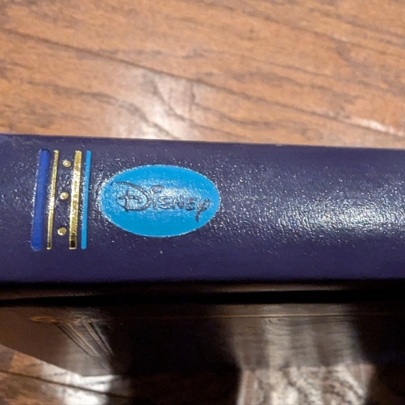 Disney Read-to-Me Treasury Classics: 1st edition 400 page hardcover book - Picture 4 of 12